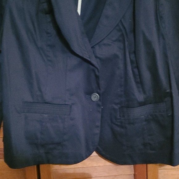 Woman jacket - Picture 5 of 6